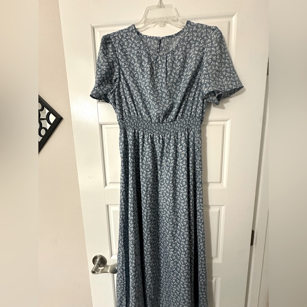 Blue floral midi dress